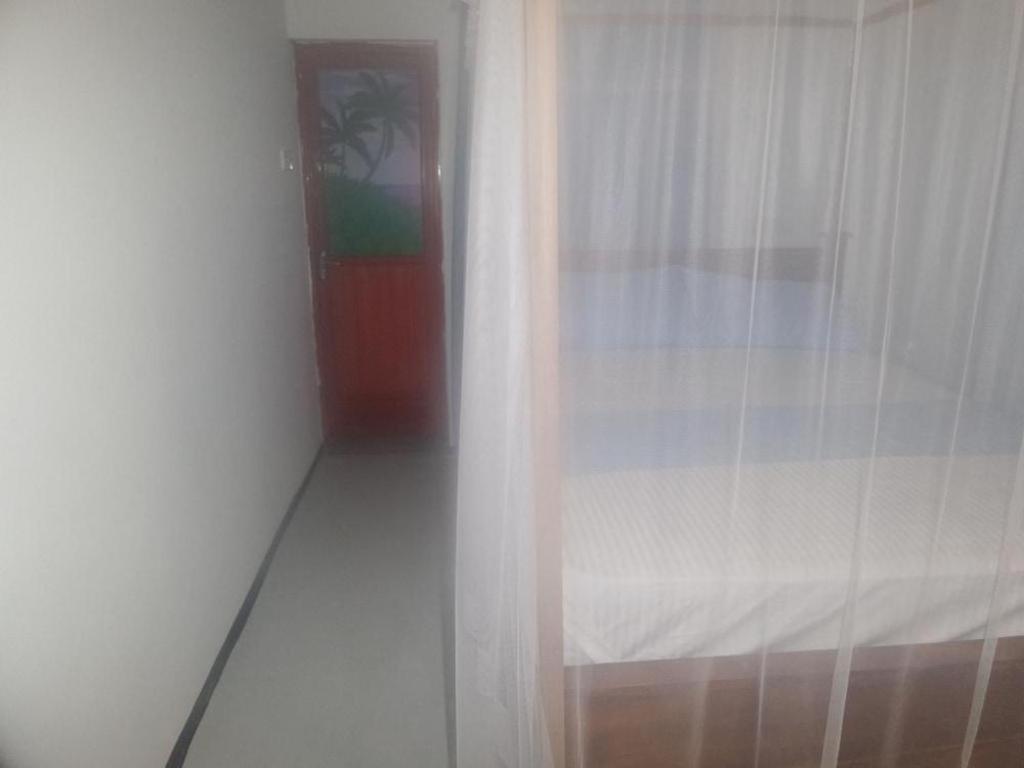 Coralworld Hotel Mirissa Buitenkant foto